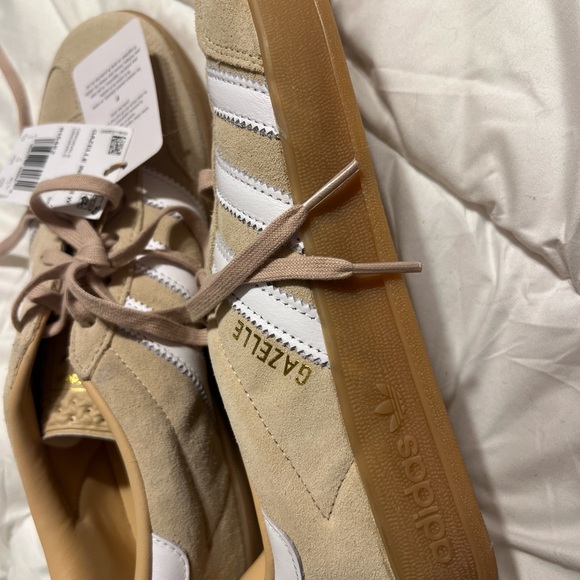 Adidas Women’s Gazelle Magic Beige Gum bottoms Size 8.5 - Picture 10 of 11